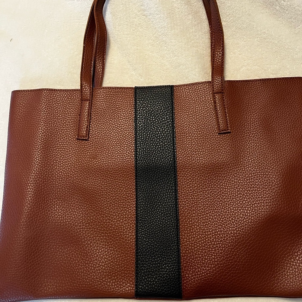 π€ Vince Camuto Brown Pebbled Leather Tote Bag w/ Black Stripe - Picture 5 of 5